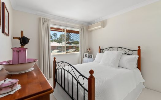 LUXURY LIVING IN BUSH LIKE SETTING